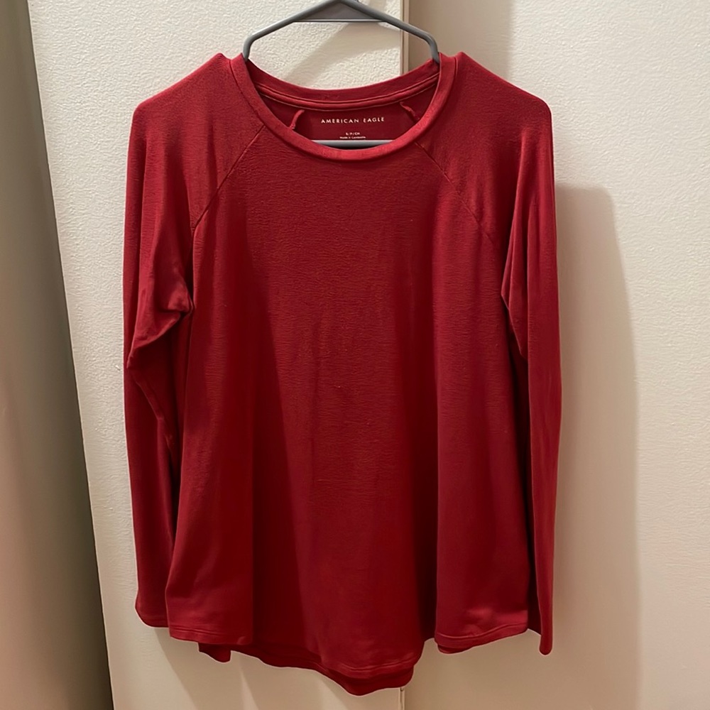 AE red sweater